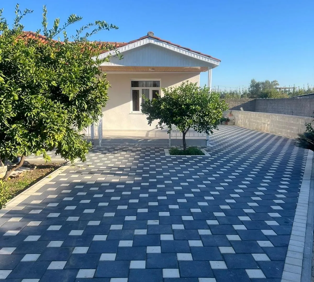 Apartament House Fier